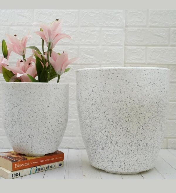 (Set of 2) White Plastic Floor Planter,